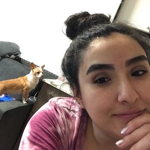 Meet your Posher, Valerie